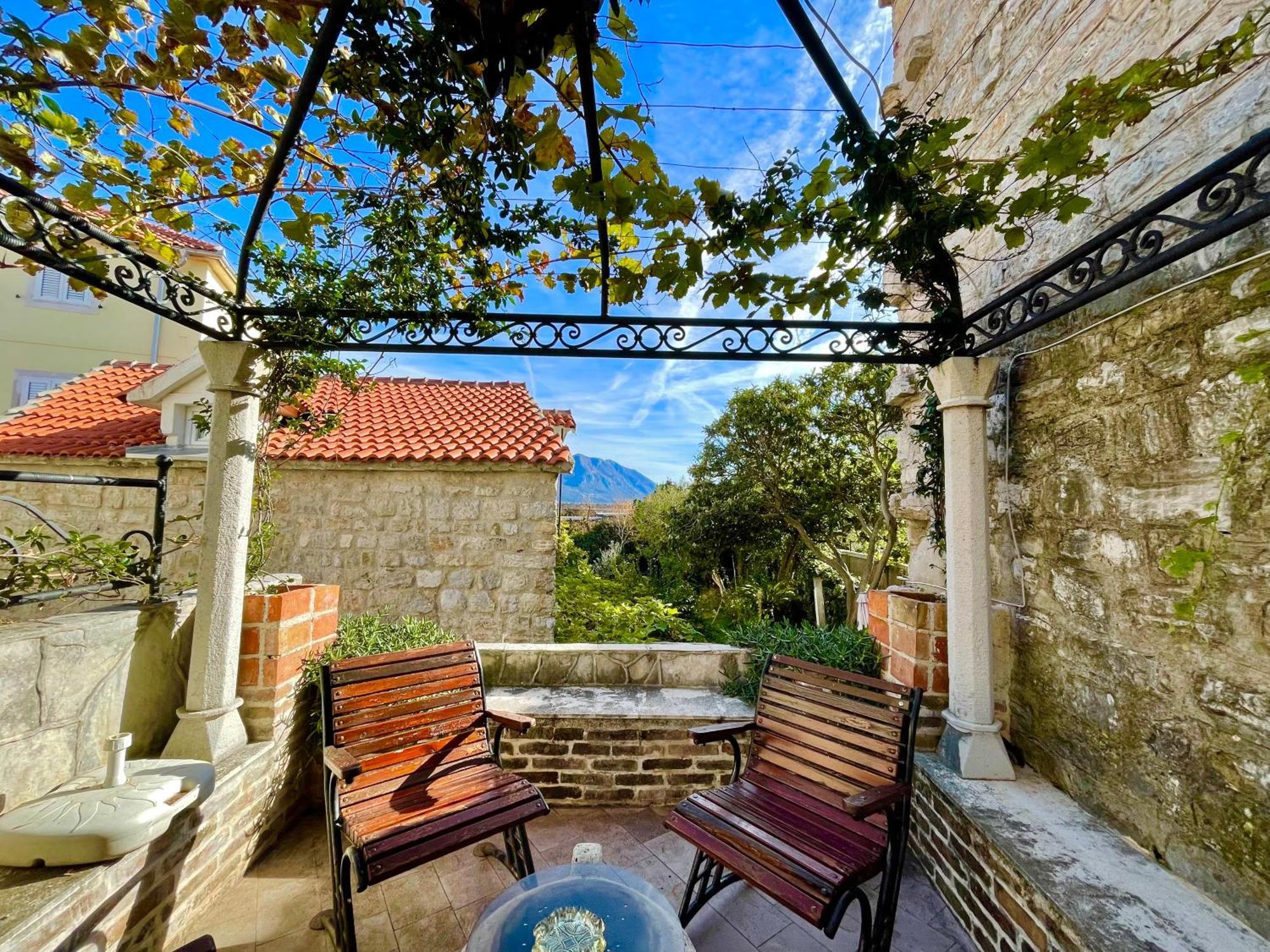 Apartamento Old Town House With Private Garden Budva Exterior foto
