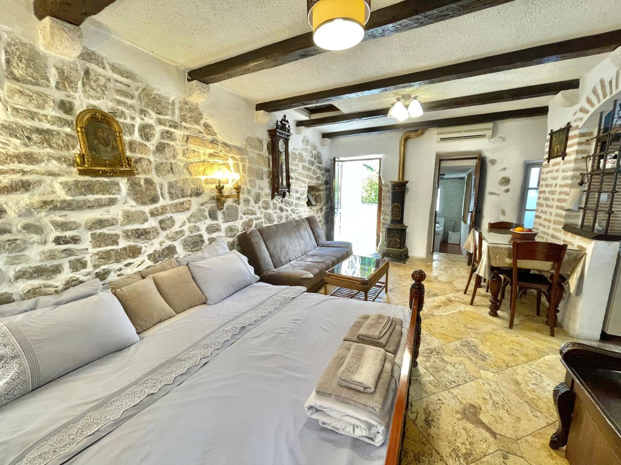 Apartamento Old Town House With Private Garden Budva Exterior foto