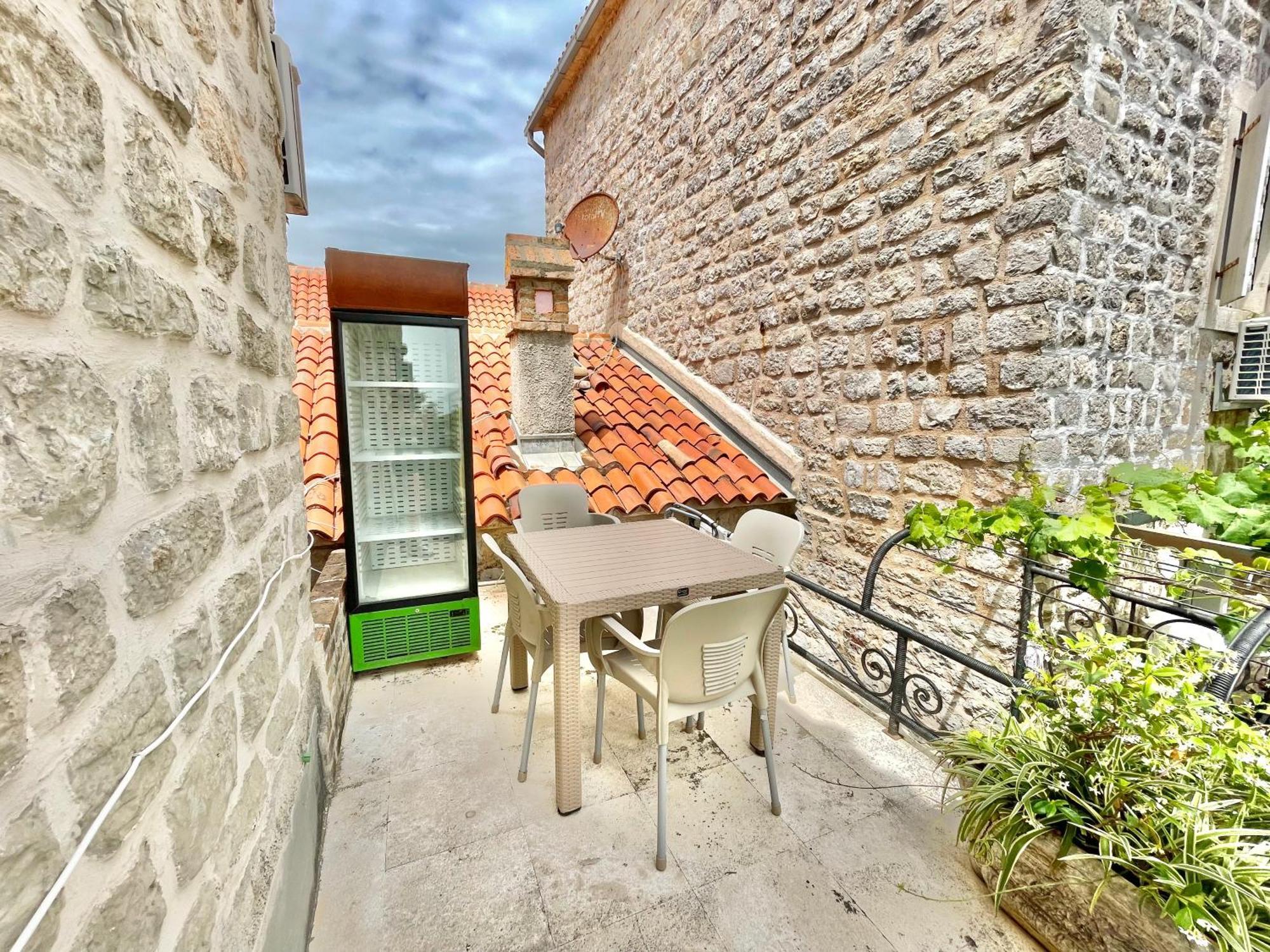 Apartamento Old Town House With Private Garden Budva Exterior foto